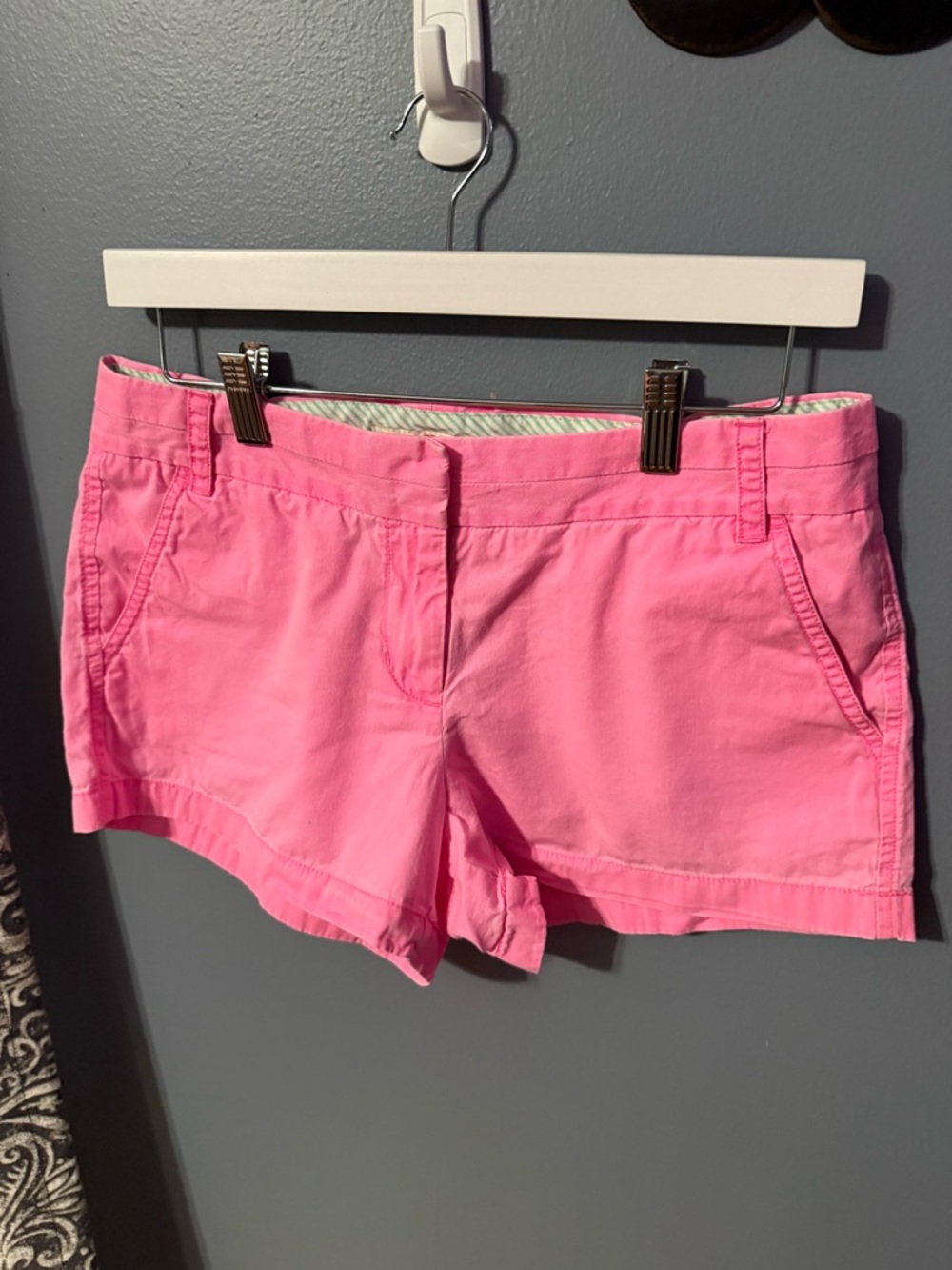 BUNDLE Price includes 5 pair J. Crew Chino Shorts-size 6. - Picture 5 of 13
